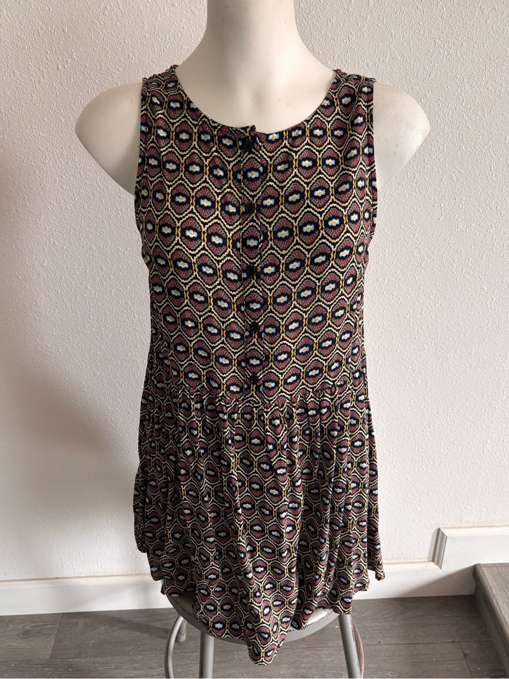 Elodie Rayon Geometric Top